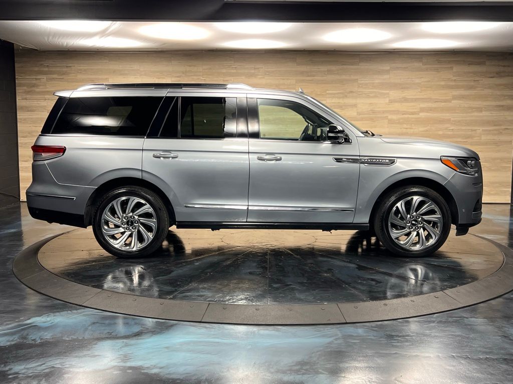 2023 Lincoln Navigator Reserve - Photo 23