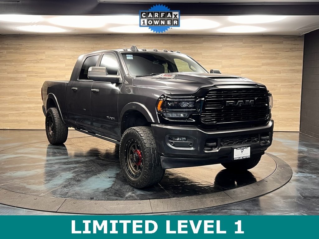 2022 RAM Ram 3500 Pickup Limited's photo