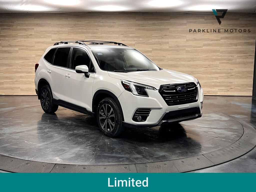 2022 Subaru Forester Limited's photo