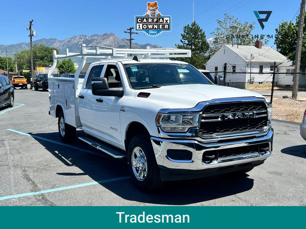 2024 RAM 3500 Tradesman 4X4 Crew Cab LWB's photo
