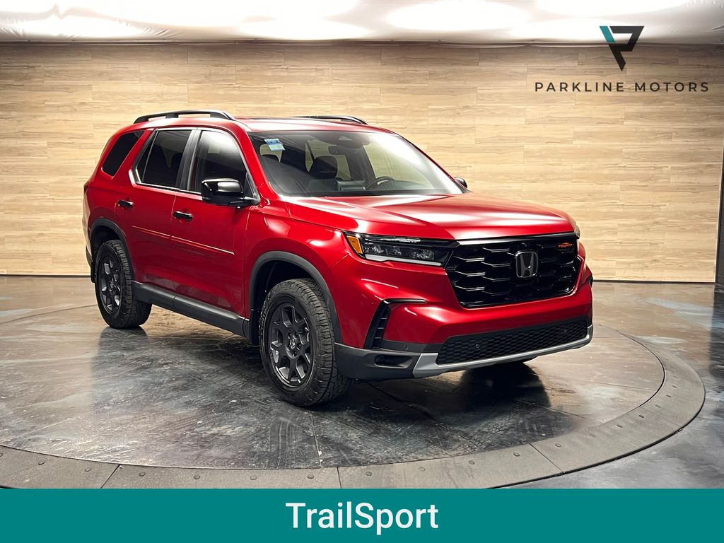 2025 Honda Pilot TrailSport AWD's photo