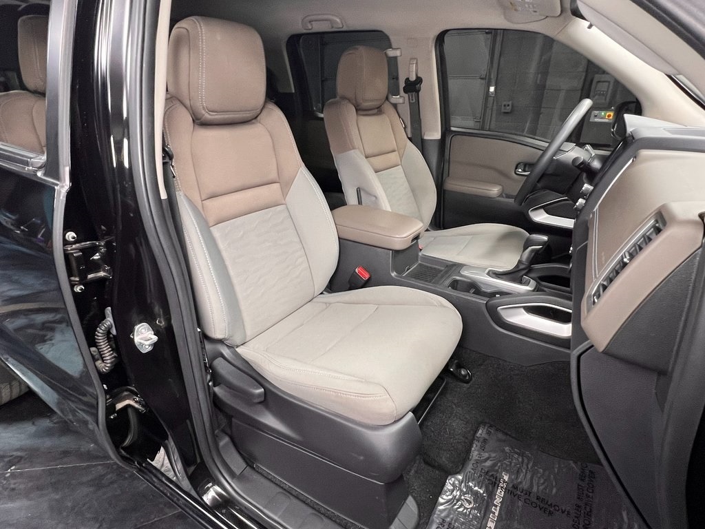 Used 2023 Nissan Frontier SV Truck Crew Cab