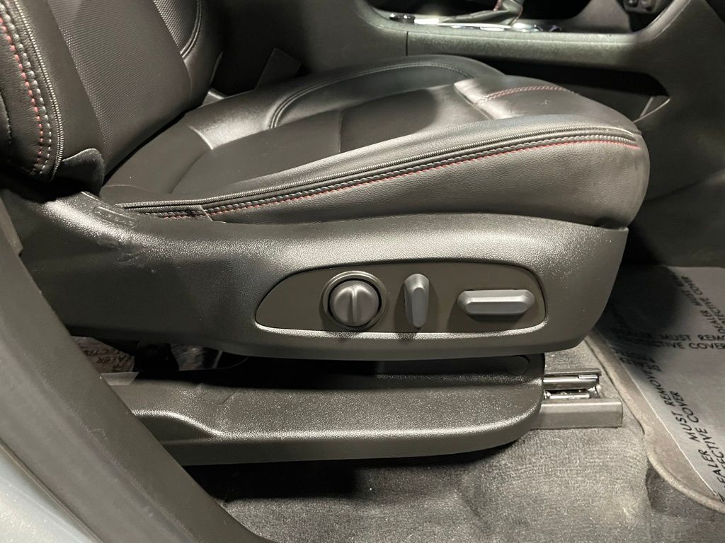 2023 Chevrolet Traverse RS - Photo 25