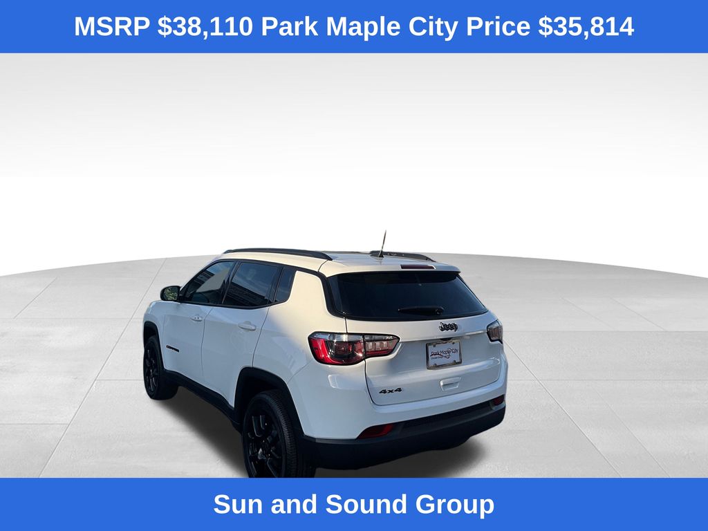 2025 Jeep Compass Latitude Altitude Special Edition photo 2