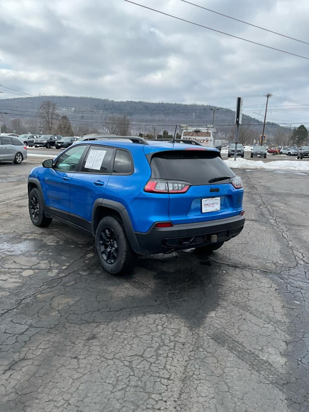 Used 2022 Jeep Cherokee Latitude 4WD SUV