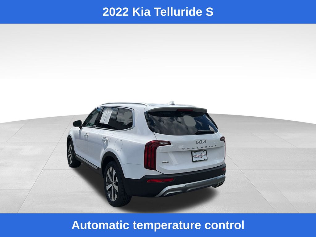 2022 Kia Telluride S photo 2