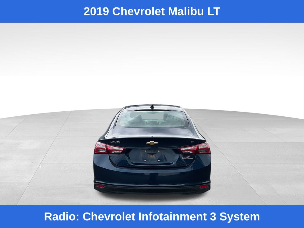 2019 Chevrolet Malibu 1LT photo 2