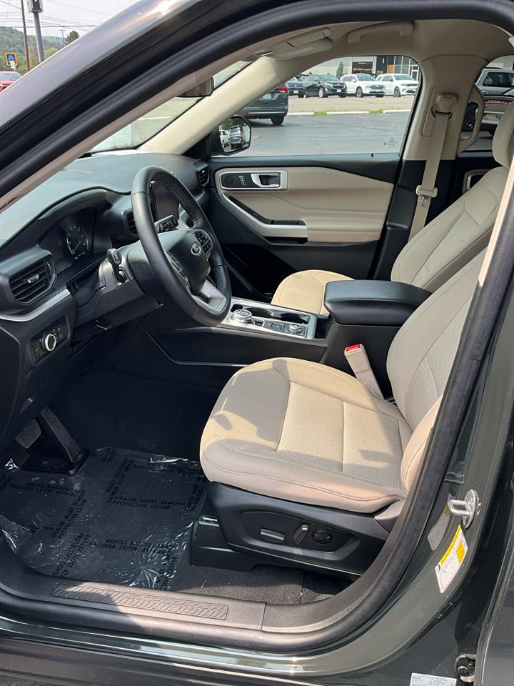 2024 Ford Explorer XLT - Photo 10