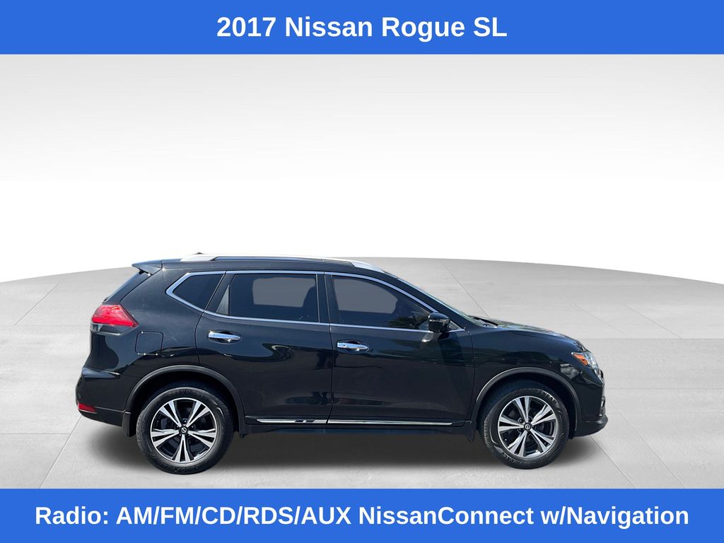 2017 Nissan Rogue SL photo 3