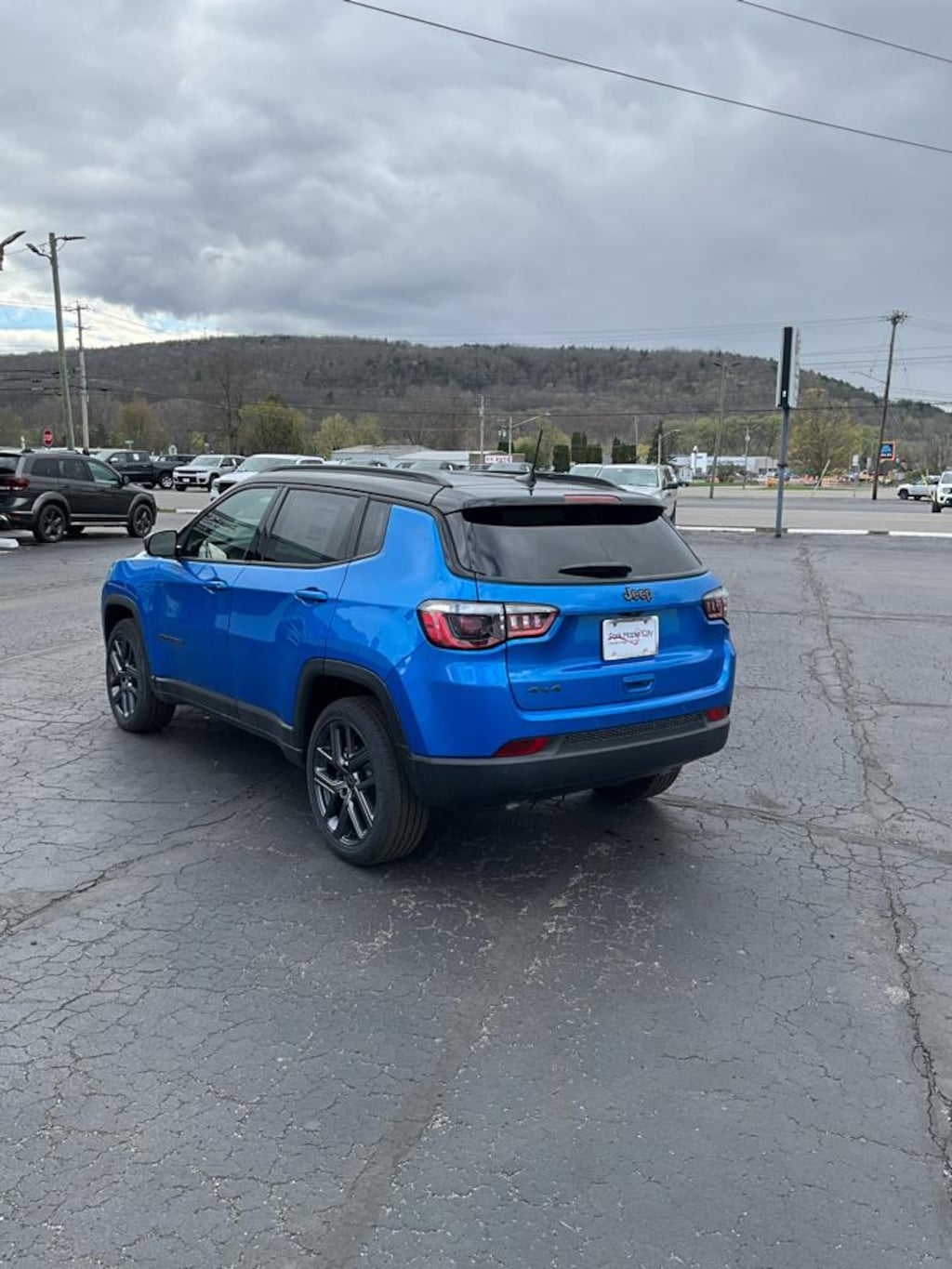 New 2026 Jeep Compass LIMITED ALTITUDE 4X4 Sport Utility