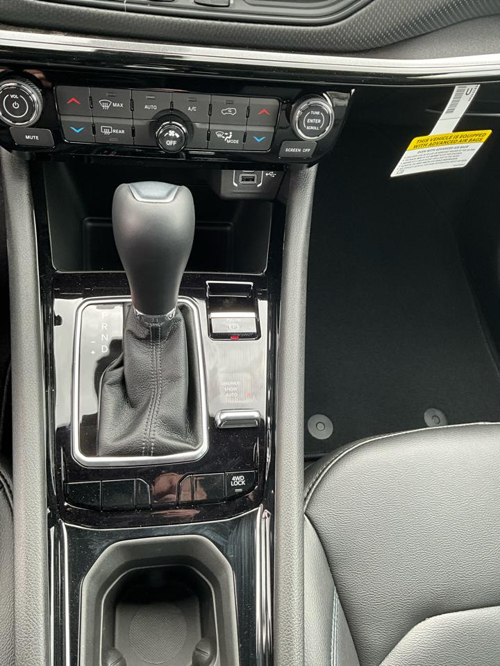 2025 Jeep Compass Limited - Photo 15