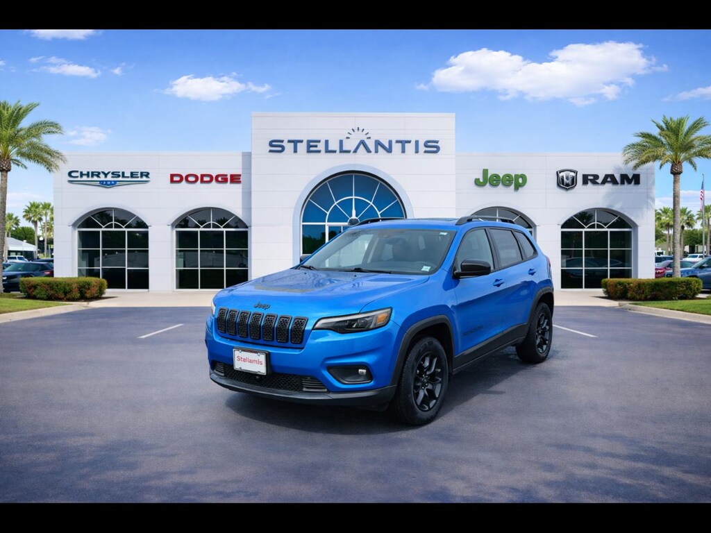 Used 2022 Jeep Cherokee Latitude 4WD SUV