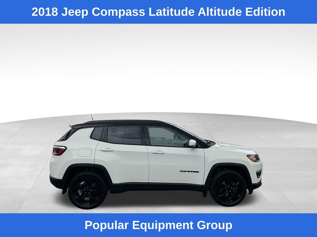 2018 Jeep Compass North Edition Latitude photo 2