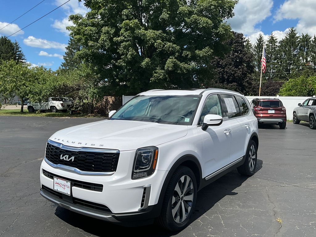 2022 Kia Telluride S's photo