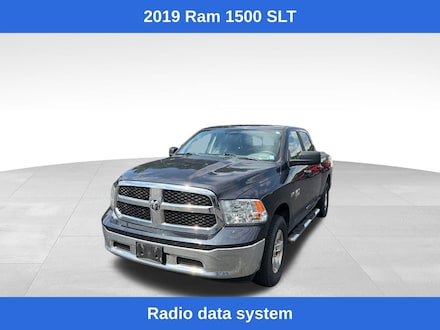 2019 Ram 1500 Classic SLT Truck