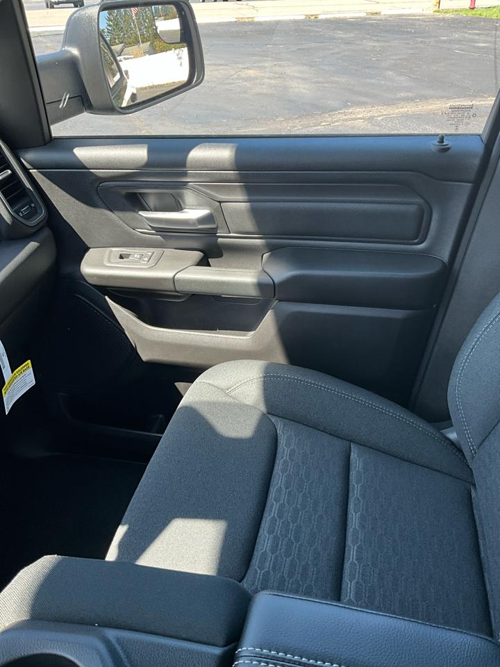 2026 RAM 1500 Tradesman - Photo 14