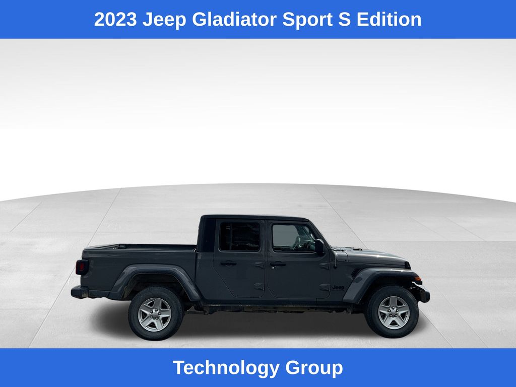 2023 Jeep Gladiator Sport photo 3