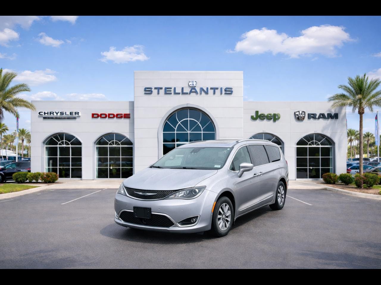2020 Chrysler Pacifica Touring L Plus