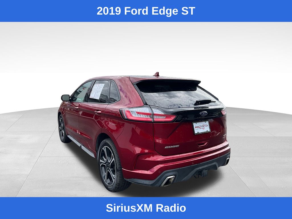 2019 Ford Edge ST photo 3