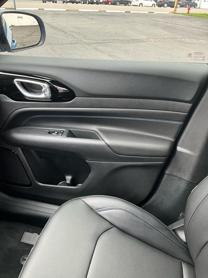 2026 Jeep Compass Limited Altitude - Photo 13