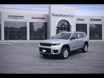 2023 Jeep Grand Cherokee L Laredo 4WD