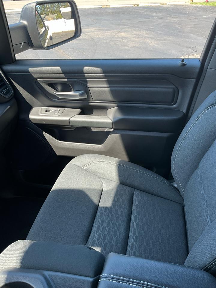 2026 RAM 1500 Tradesman - Photo 14