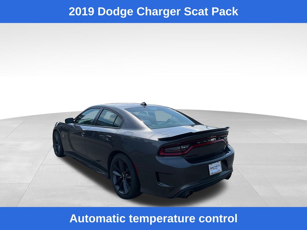2019 Dodge Charger R/T Scat Pack photo 3