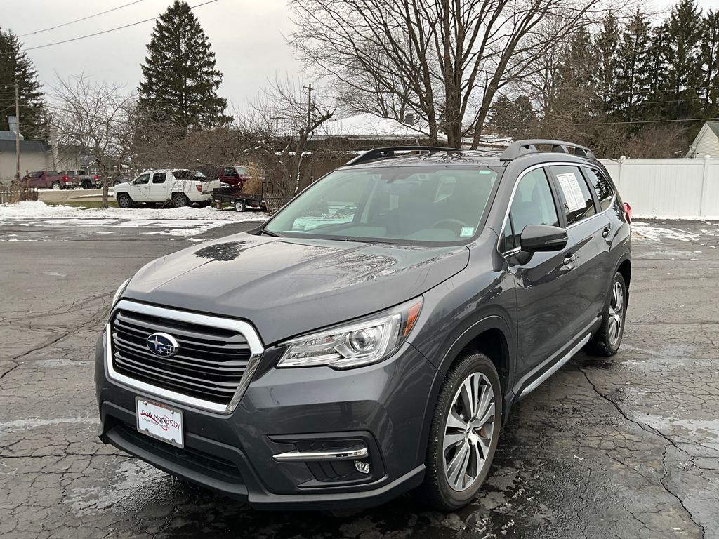 2022 Subaru Ascent Limited's photo