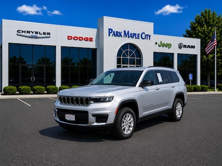 2023 Jeep Grand Cherokee L Laredo 4WD