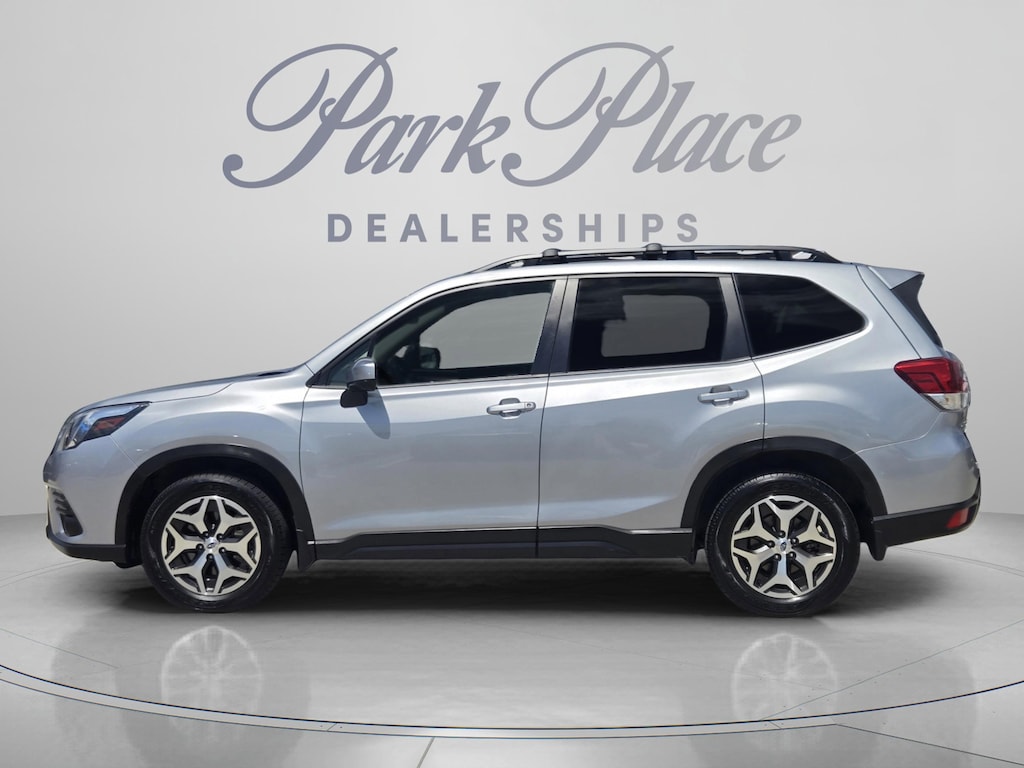 Used 2023 Subaru Forester Premium SUV