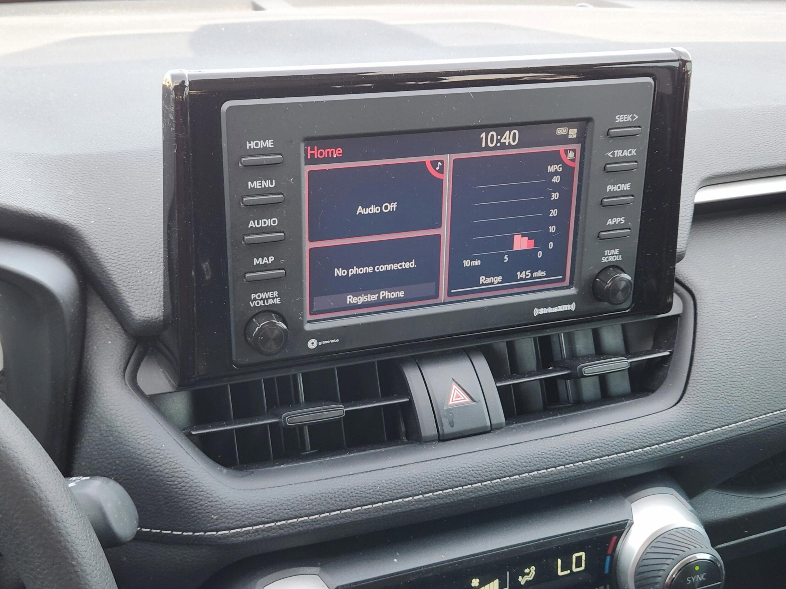 2021 Toyota RAV4 XLE - Photo 11