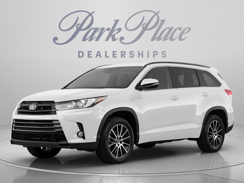 Used 2018 Toyota Highlander LE I4 SUV