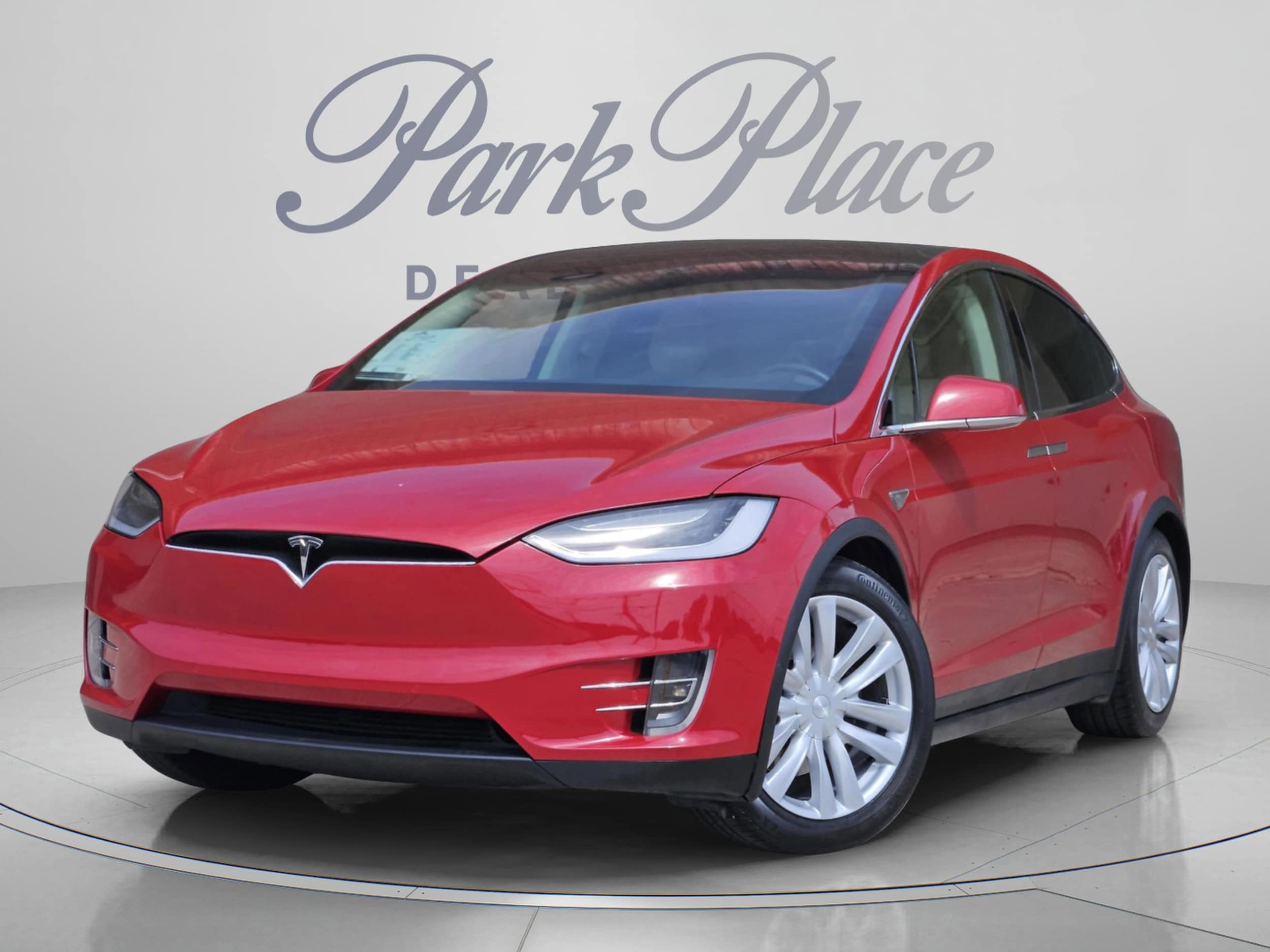 2016 Tesla Model X's photo