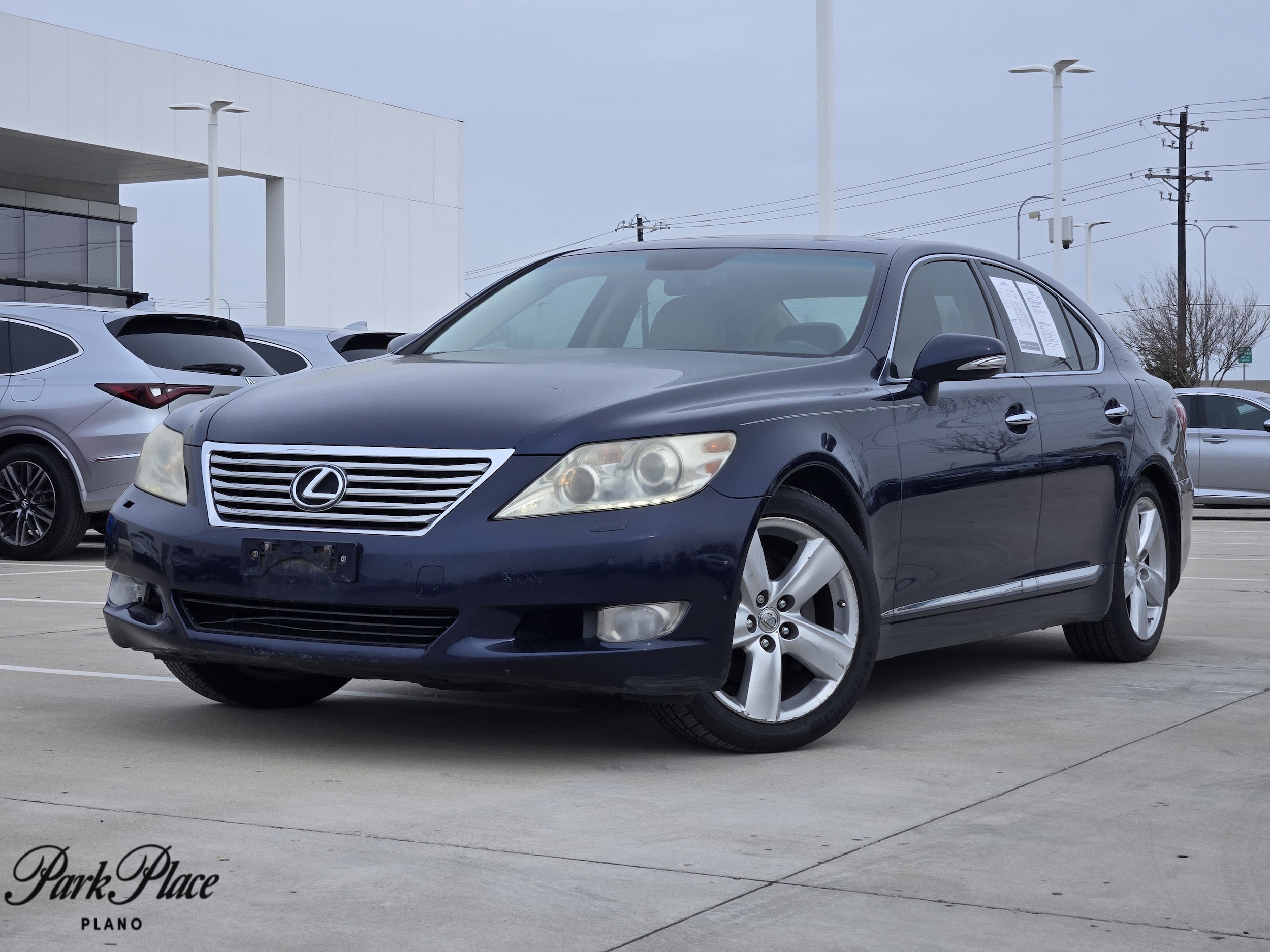 2011 Lexus LS Base