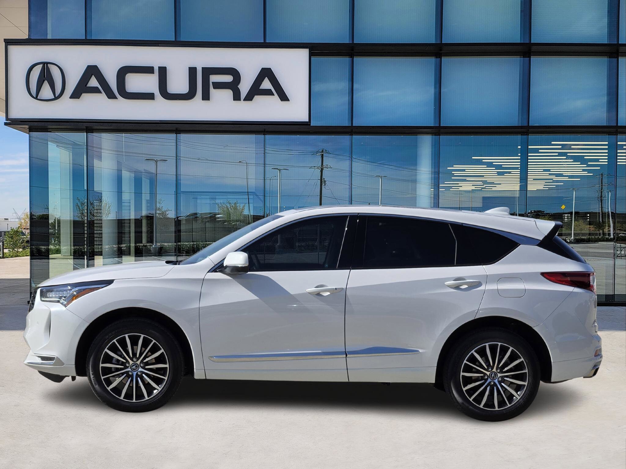 2025 Acura RDX Advance photo 3