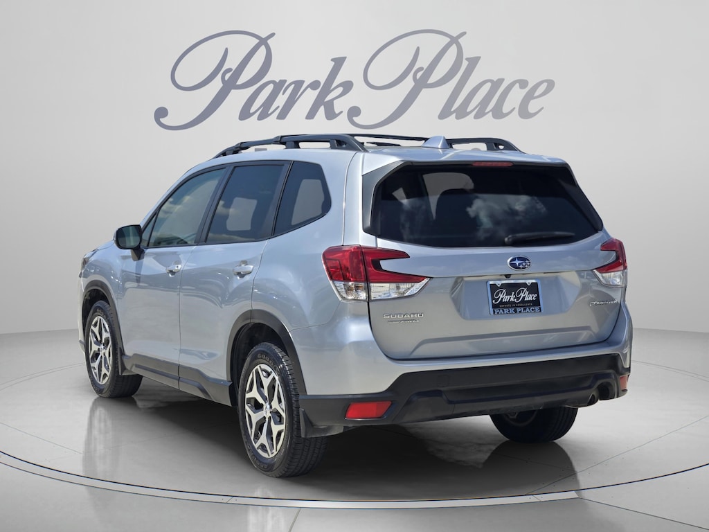 Used 2023 Subaru Forester Premium SUV