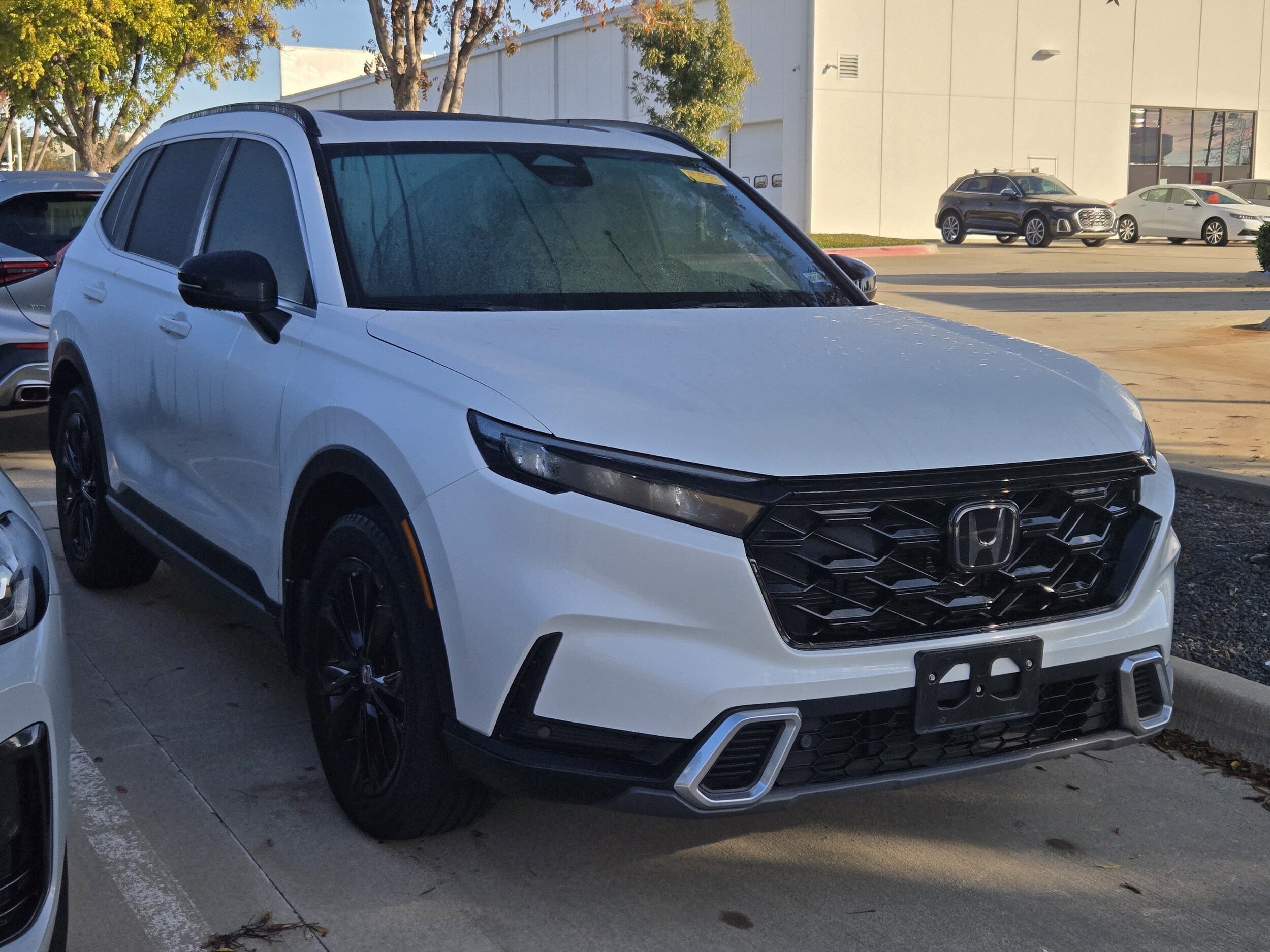 2023 Honda CR-V Hybrid Sport Touring photo 2