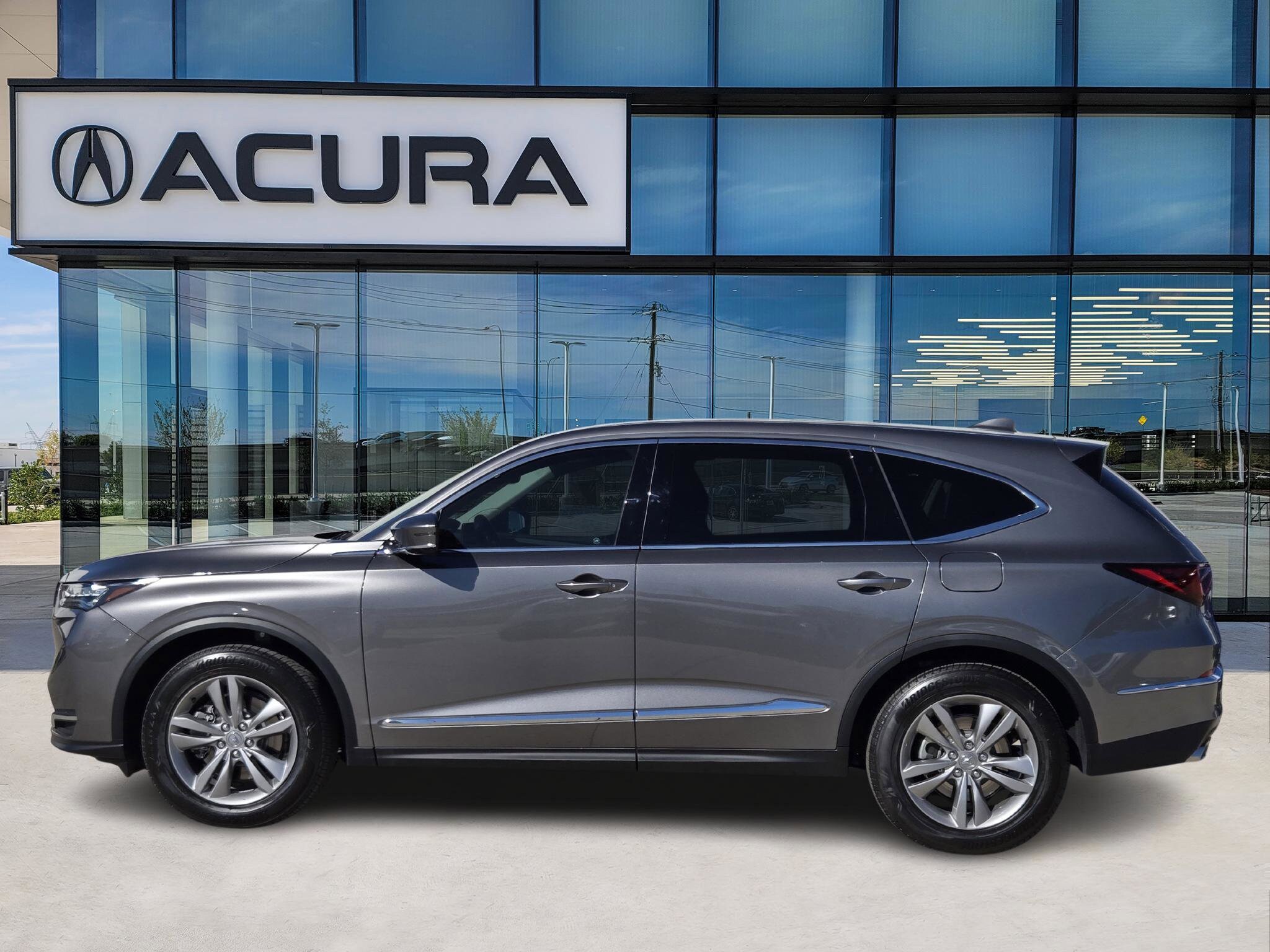 2025 Acura MDX SH-AWD photo 2
