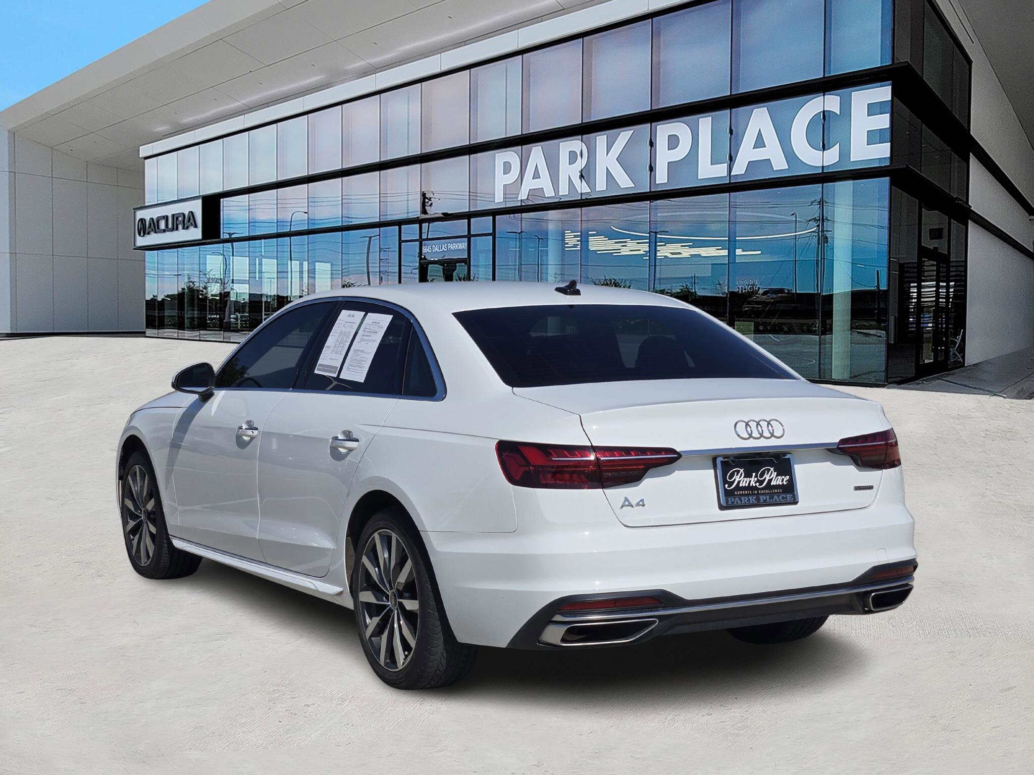 2022 Audi A4 40 Premium photo 4