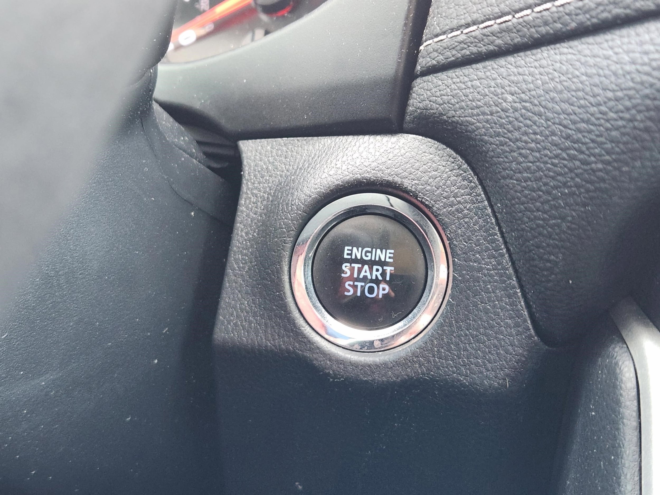 2021 Toyota RAV4 XLE - Photo 17