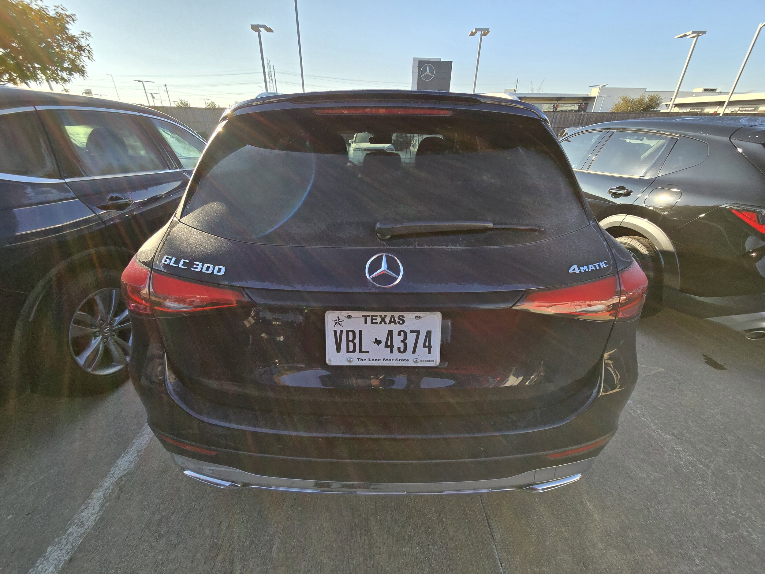 2024 Mercedes Benz GLC 300 4MATIC photo 2