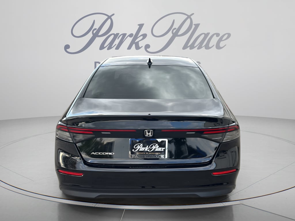 Used 2024 Honda Accord EX Sedan
