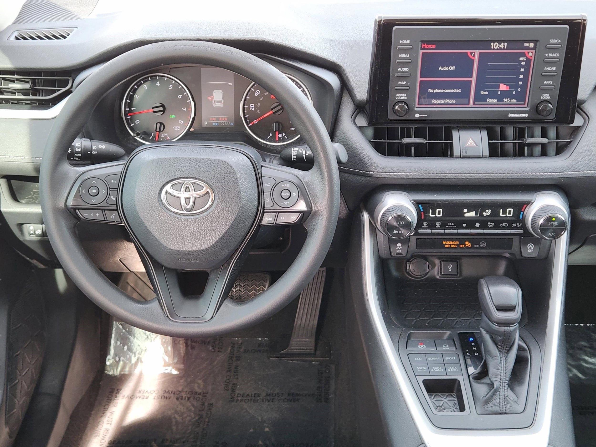 2021 Toyota RAV4 XLE - Photo 24