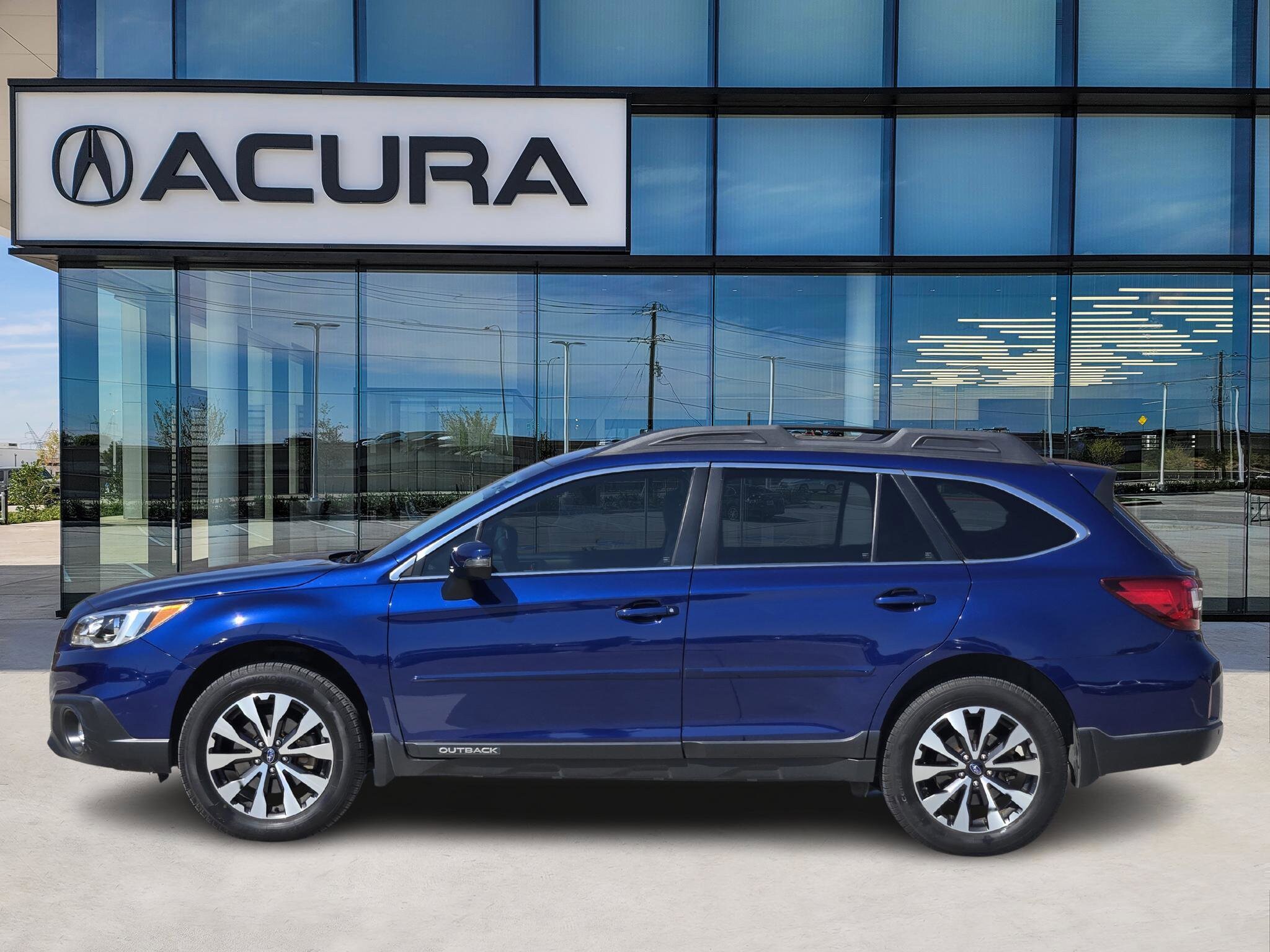 2017 Subaru Outback 2.5i Limited photo 3