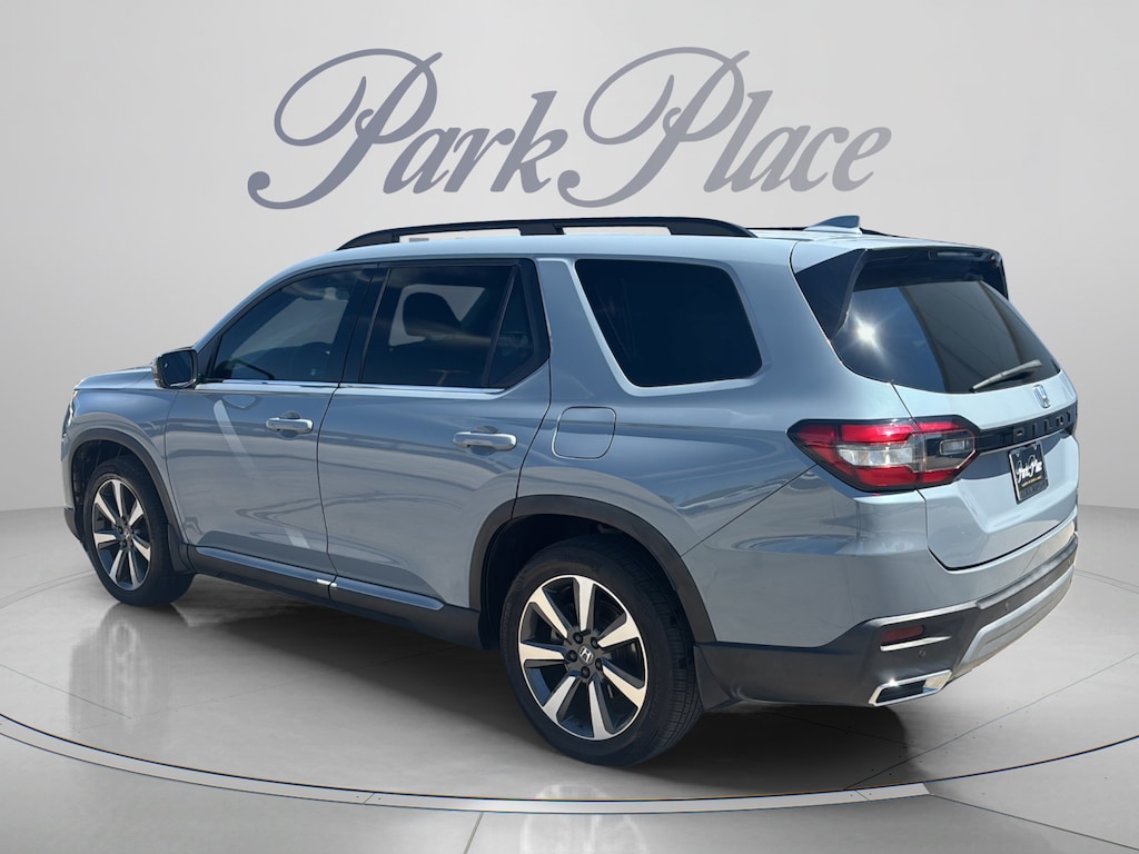 Used 2023 Honda Pilot Touring SUV