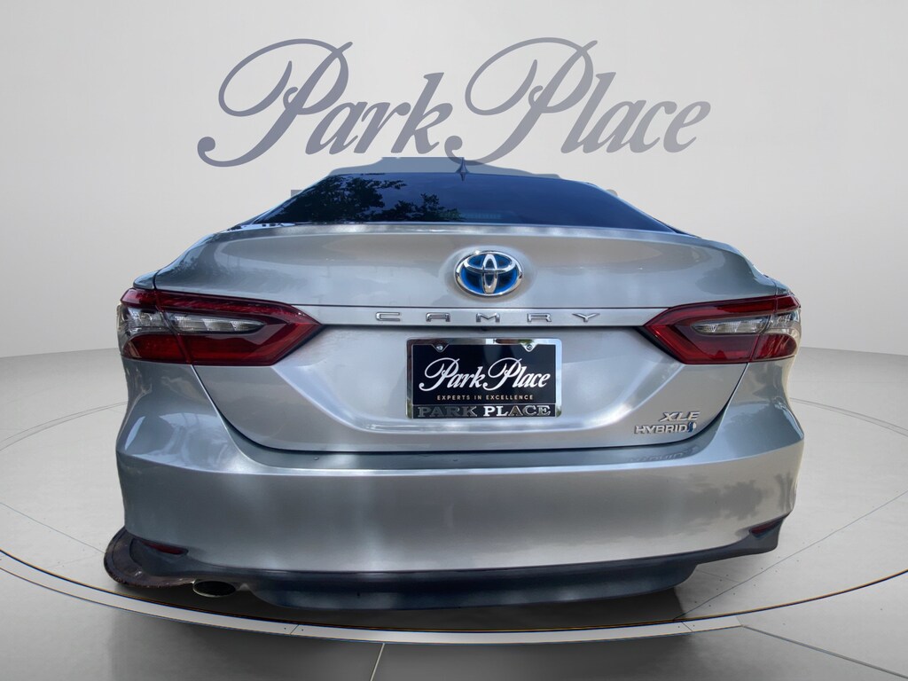 Used 2021 Toyota Camry Hybrid XLE Sedan