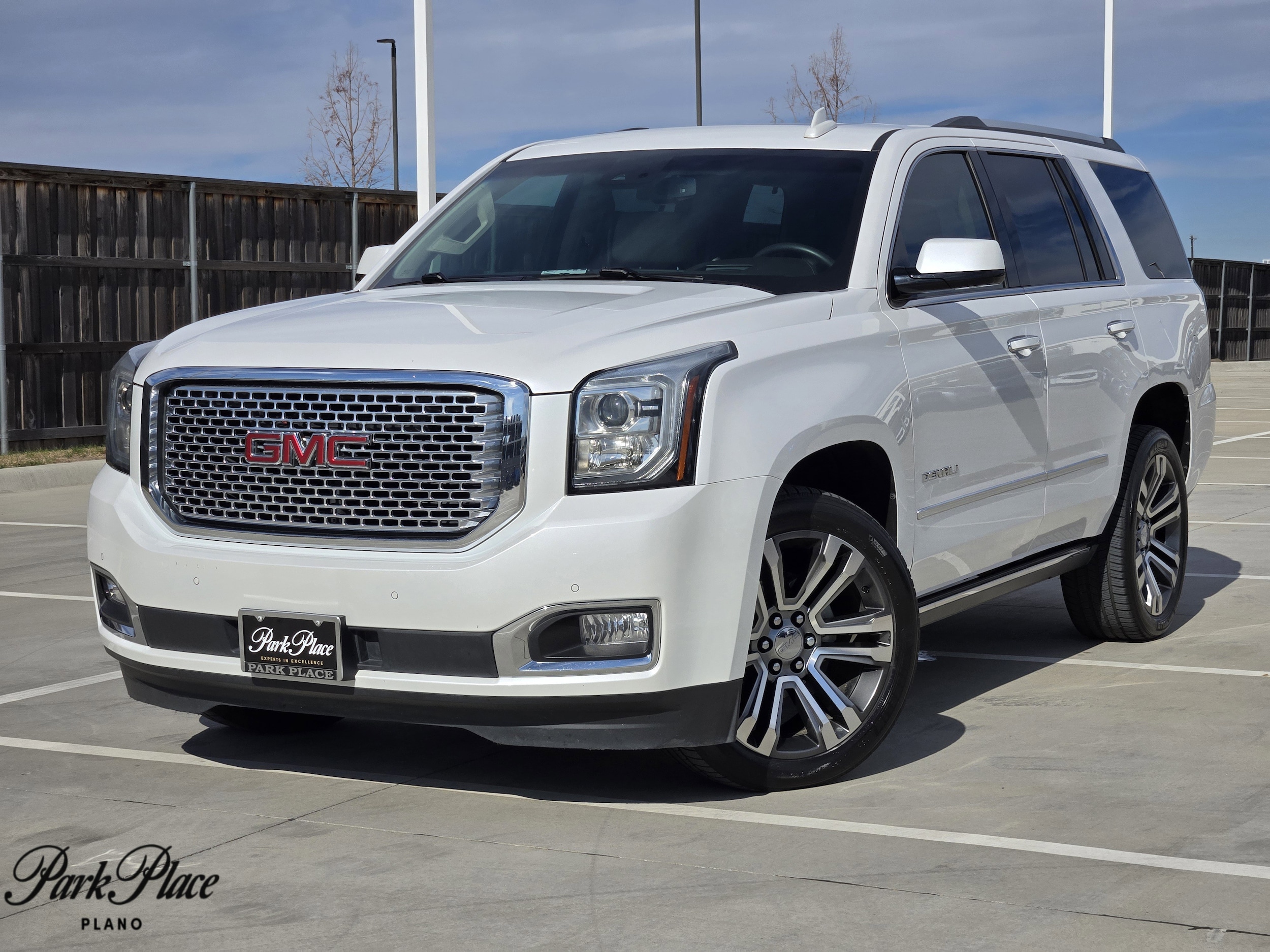 2017 GMC Yukon Denali's photo