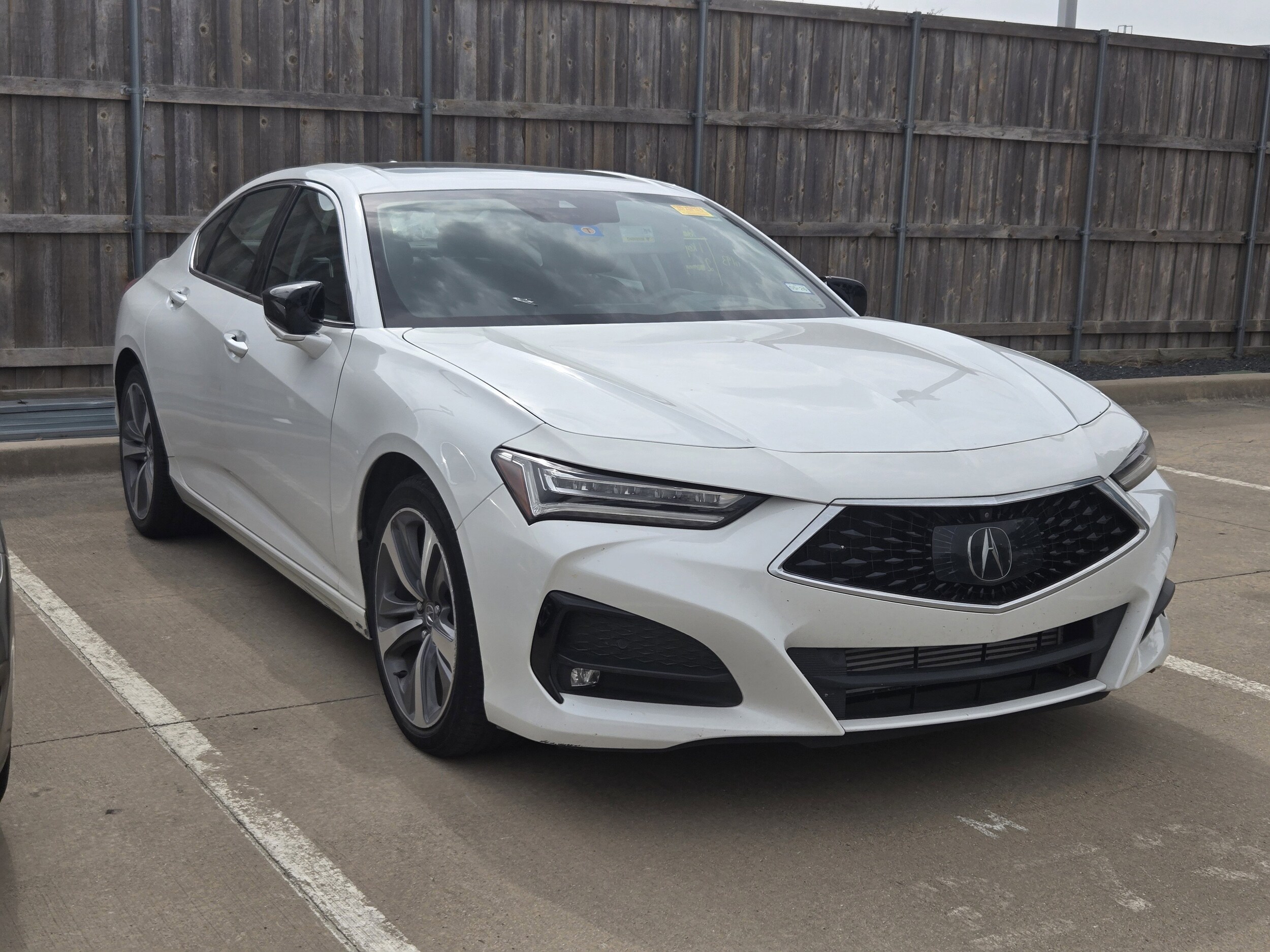 2023 Acura TLX SH-AWD Advance photo 2