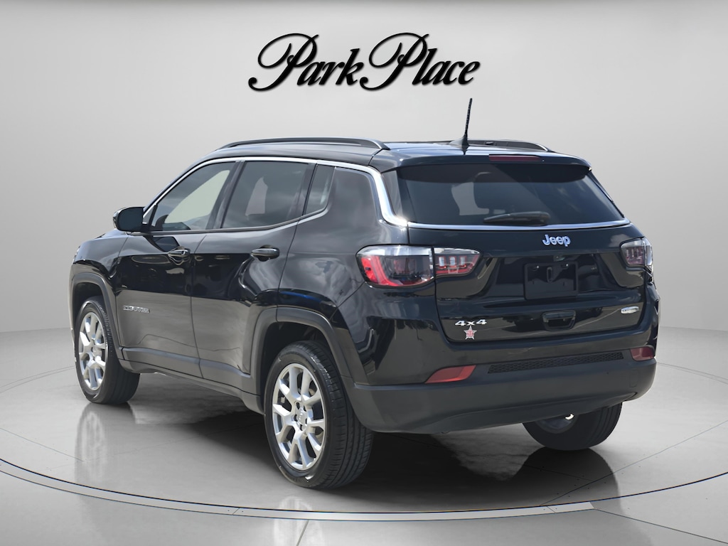 Used 2022 Jeep Compass Latitude Lux SUV