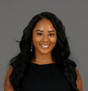 Staff member Bria Nwagbo from ID_e0ff19